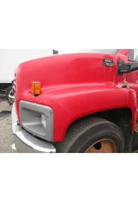 GMC - MEDIUM C7500 Hood
