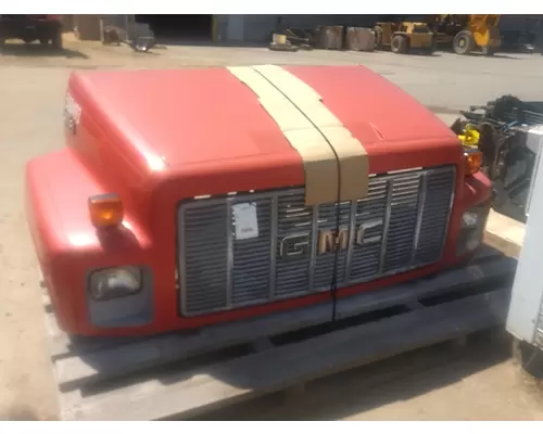 GMC/VOLVO/WHITE C7000 Hood