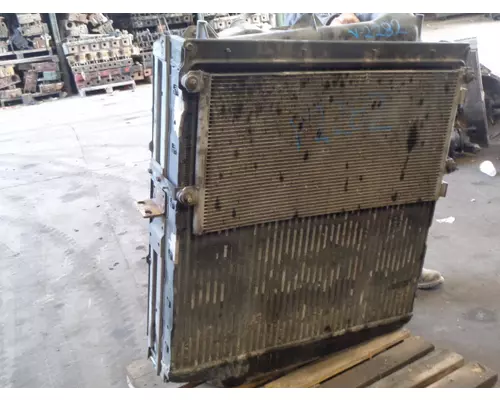 GMC/VOLVO/WHITE VNL_VG73 Radiator