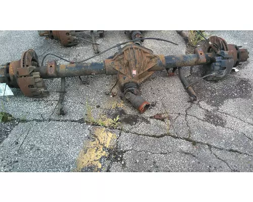 GMC 14 BOLT AXLE ASSEMBLY, REAR (REAR)