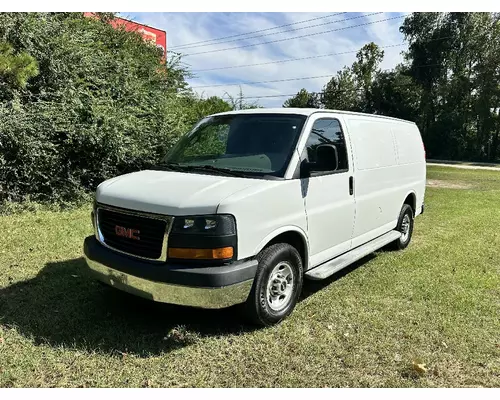 GMC 2500 SAVANA Complete Vehicle