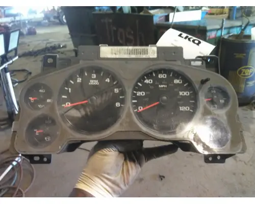 GMC 2500 SIERRA (99-CURRENT) GAUGE CLUSTER