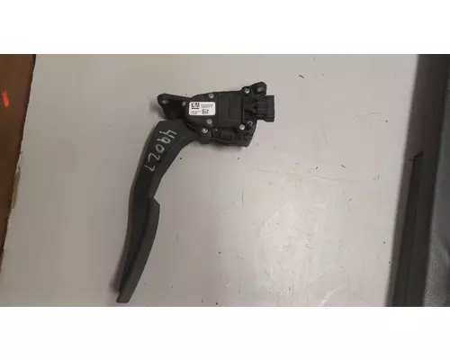 GMC 6.6D Accelerator Parts