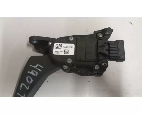 GMC 6.6D Accelerator Parts