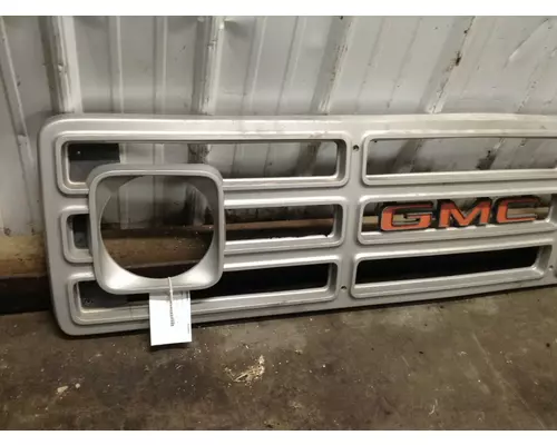 GMC 6000 Grille
