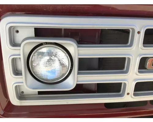 GMC 6000 Grille
