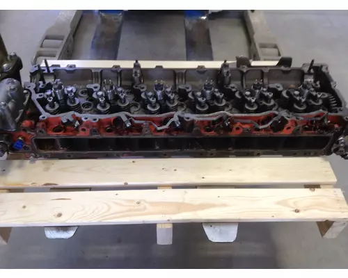 GMC 7.8 DURAMAX Cylinder Head