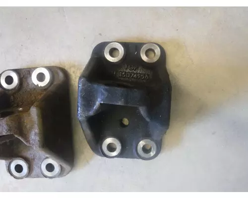 GMC 7.8L DURAMAX Engine Mounts