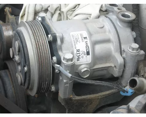 GMC 8.1 Air Conditioner Compressor