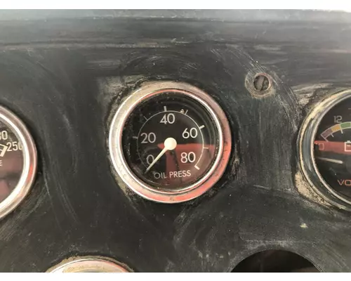 GMC ASTRO Instrument Cluster