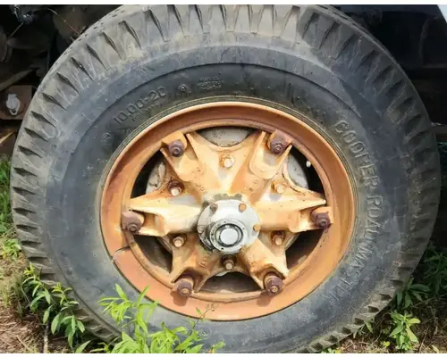 GMC Brigadier Axle Assy, Fr (4WD)