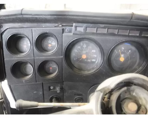 GMC C-SER Instrument Cluster