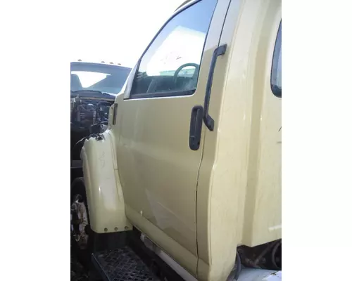 GMC C4500-C8500 Cab Clip