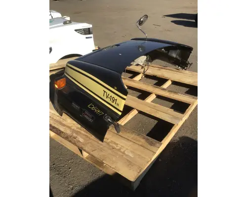 GMC C4500 Hood