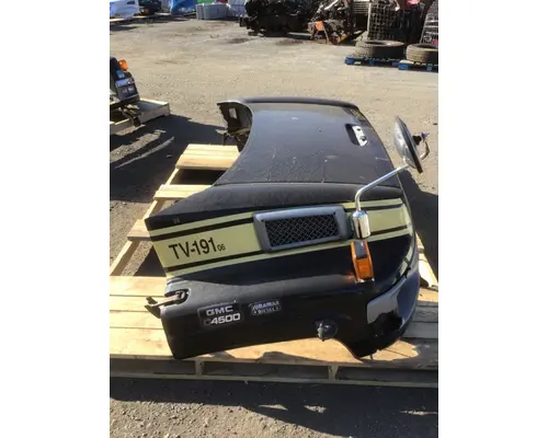 GMC C4500 Hood