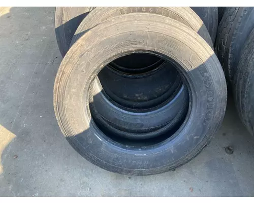 GMC C4C042 Tires