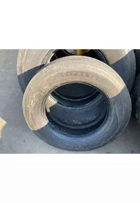 GMC C4C042 Tires