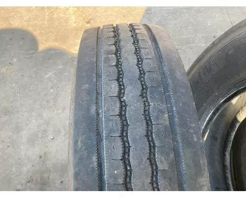 GMC C4C042 Tires