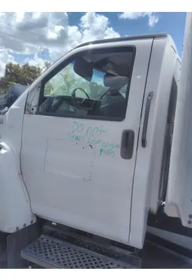 GMC C5500 2003-2010 DOOR ASSEMBLY, FRONT