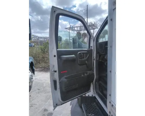 GMC C5500 2003-2010 DOOR ASSEMBLY, FRONT