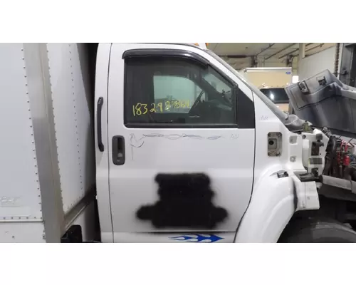 GMC C5500 2003-2010 DOOR ASSEMBLY, FRONT