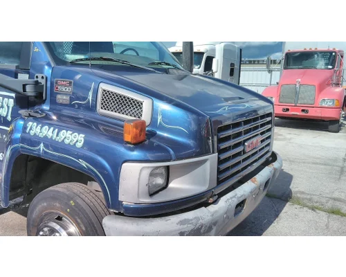 GMC C5500 2003-2010 HOOD