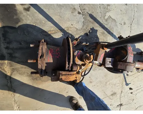 GMC C5500 Axle Assy, Fr (4WD)