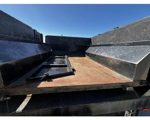 GMC C5500 Box  Bed