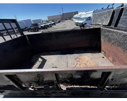 GMC C5500 Box  Bed