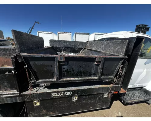 GMC C5500 Box  Bed