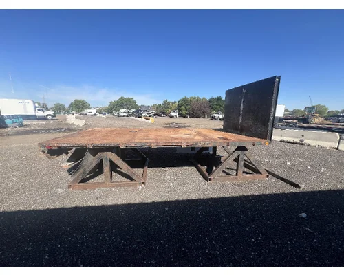 GMC C5500 Box  Bed
