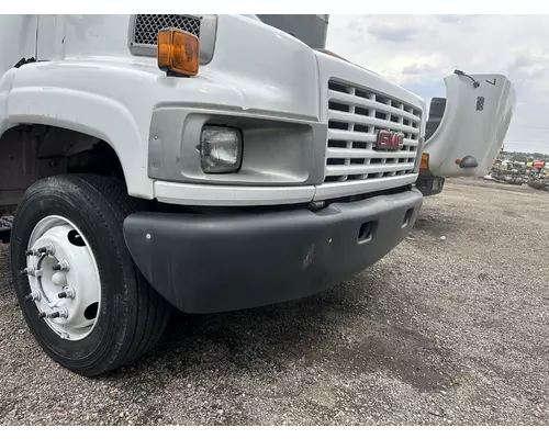 GMC C5500 Bumper Assembly, Front