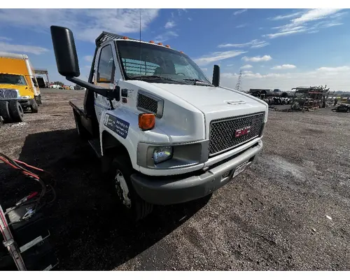 GMC C5500 Bumper Assembly, Front
