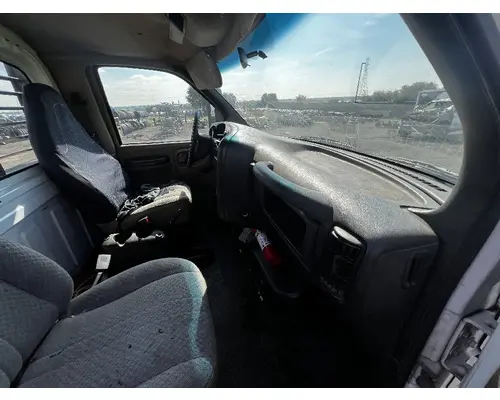 GMC C5500 Cab