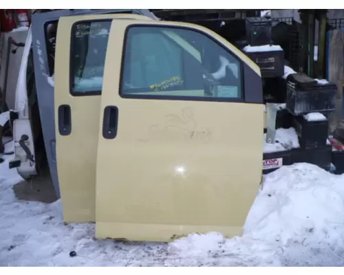 GMC C5500 DOOR ASSEMBLY, FRONT