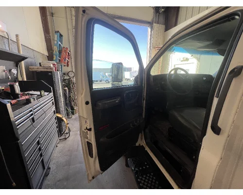 GMC C5500 Door Assembly, Front