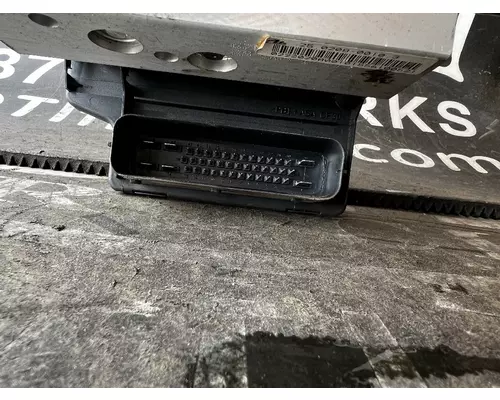 GMC C5500 ECM (Brake & ABS)