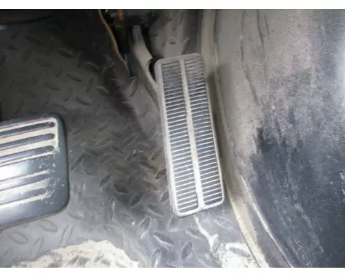 GMC C5500 FOOT PEDAL