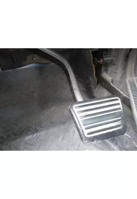 GMC C5500 FOOT PEDAL