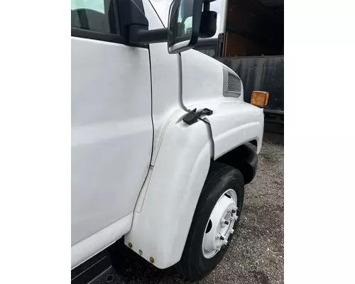 GMC C5500 Fender Extension