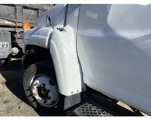 GMC C5500 Fender Extension