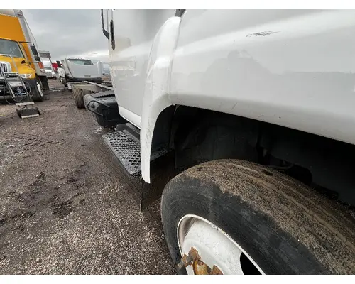 GMC C5500 Fender Extension
