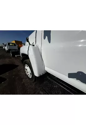 GMC C5500 Fender Extension