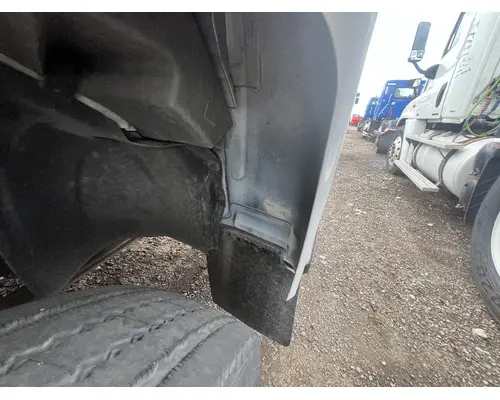 GMC C5500 Fender Extension