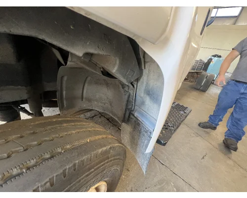 GMC C5500 Fender Extension