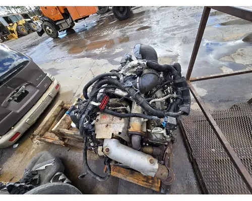 GMC C5500 Filter  Water Separator