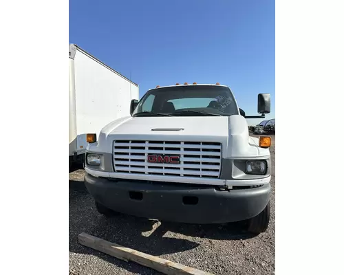 GMC C5500 Grille