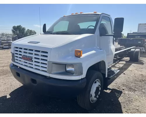 GMC C5500 Grille