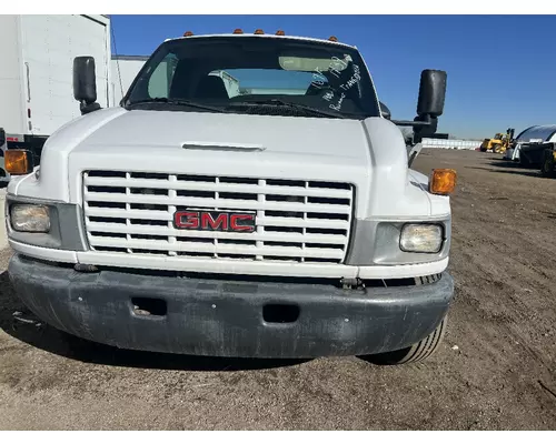 GMC C5500 Grille