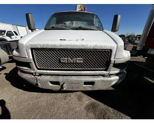 GMC C5500 Grille